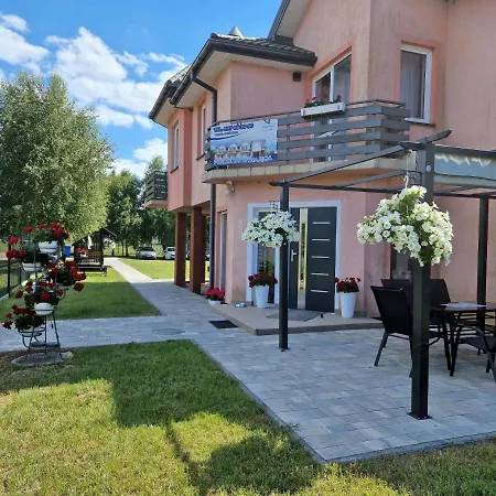 Laguna Guest house *